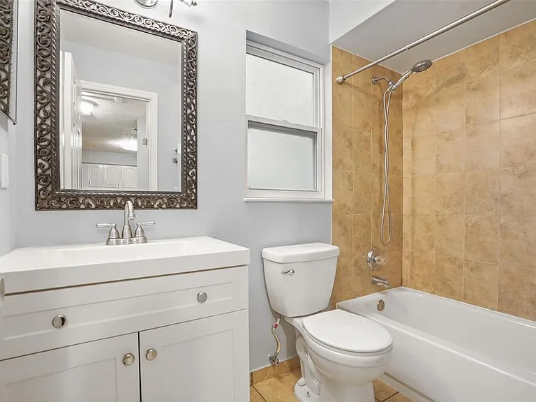 2720 S Sunrise Ct #2 — Photo 24