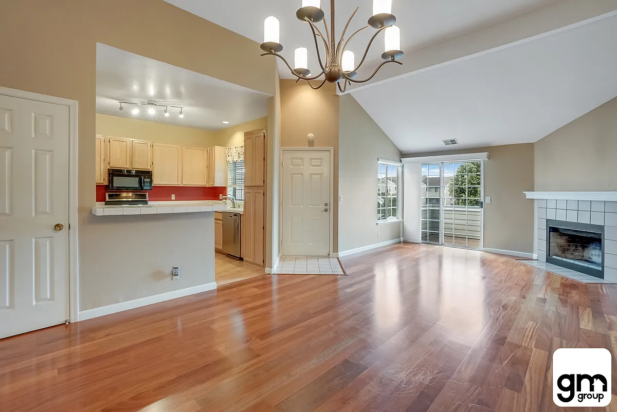 Building Photo - 175 Troon Way #175