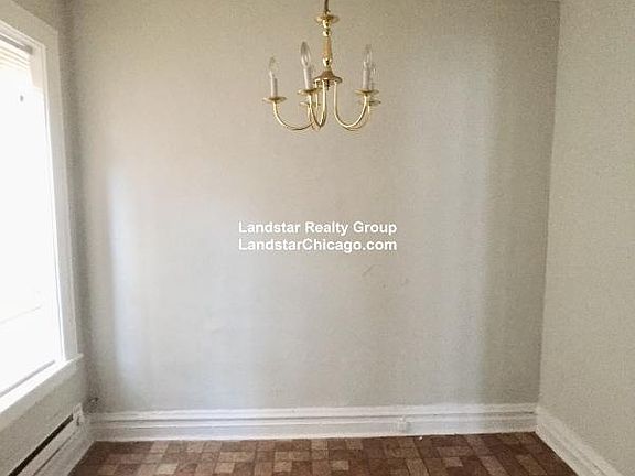 4th image of 2440 W Rosemont Ave APT 1W