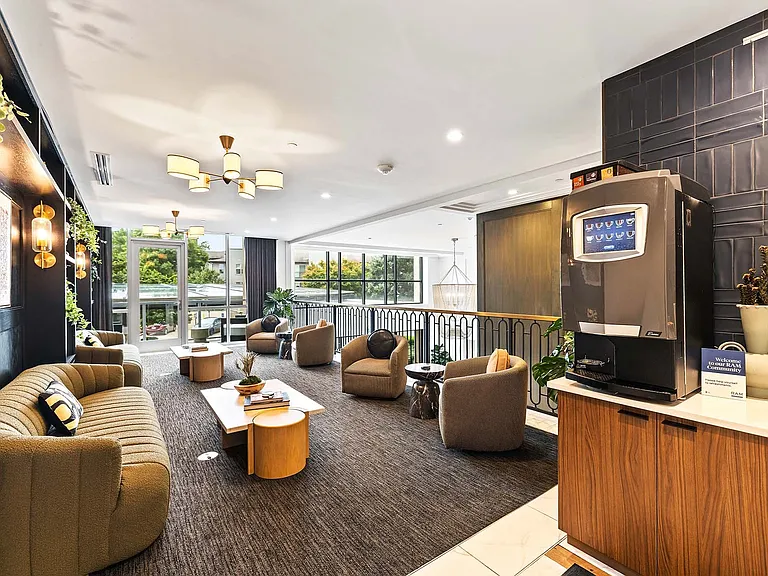 The Huntley Luxury Apartments — Photo 53