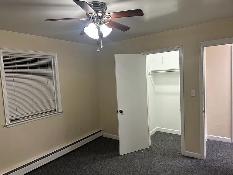 365 E Midlothian Blvd — Photo 12