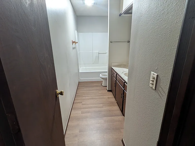 4617 W 18th Ave — Photo 9