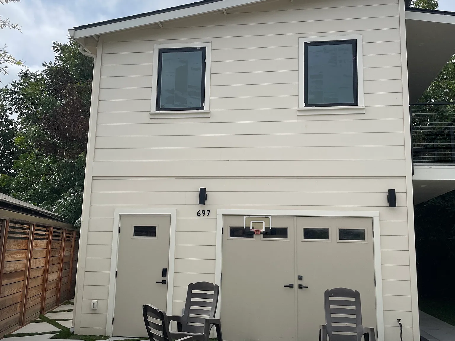 Studio, 800 sqft, $4,900 — Photo 2