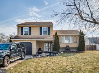 20 Fraser Rd, Blackwood, NJ 08012