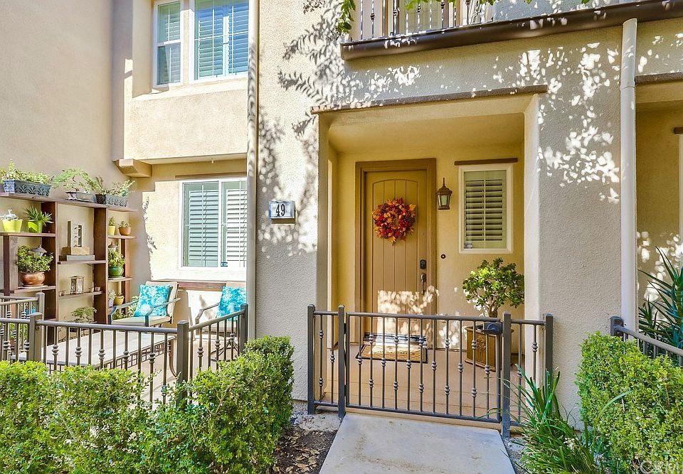 1st image of 49 Playa Cir
