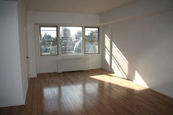 Rented by Michael K Namm Associates | media 17