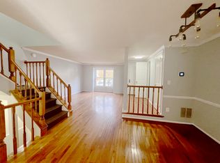 11570 Hill Meade Ln, Woodbridge, VA 22192