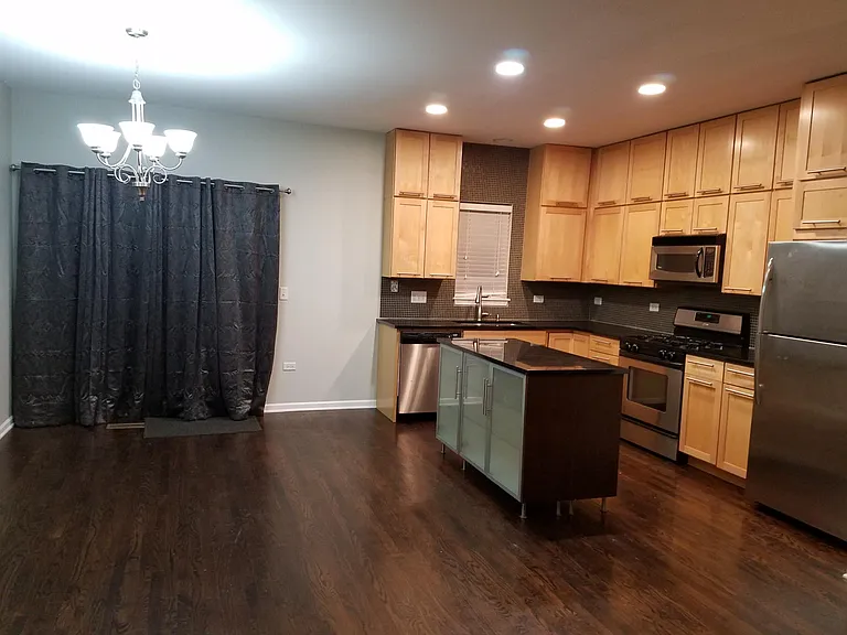 3214 N Kilbourn Ave #14 — Photo 13