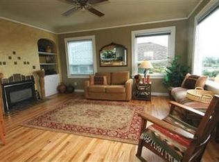 5646 36th Ave SW, Seattle, WA 98126