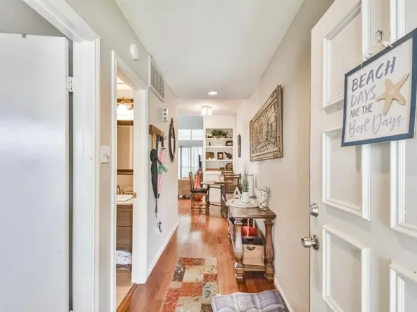 124 April Point Dr S #124, Montgomery, TX 77356