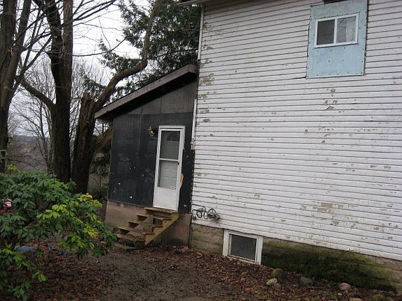 4th image of 12691 Frederick St