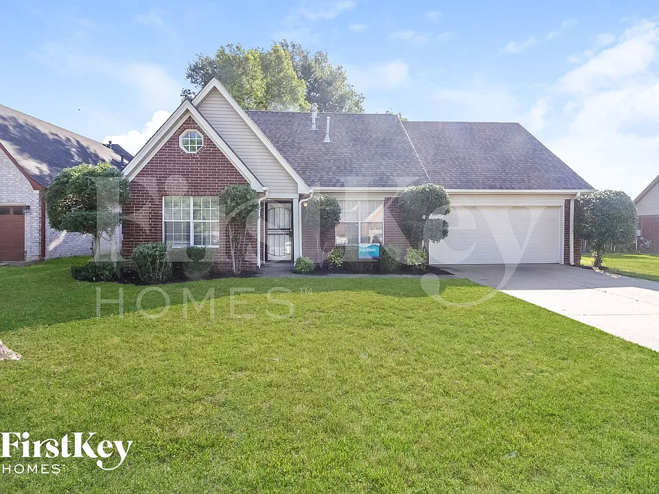 7680 Bramble Ln