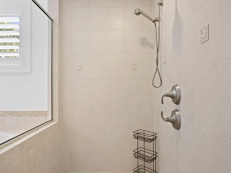 4130 Causeway Vista Dr — Photo 43