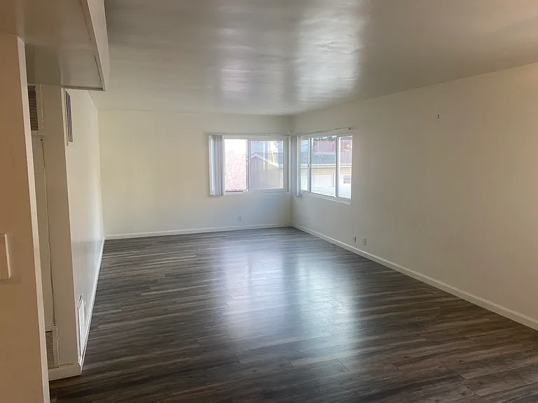 1538 Franklin St #B — Photo 6