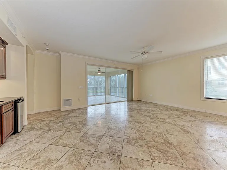 5200 Manorwood Dr #2D — Photo 11
