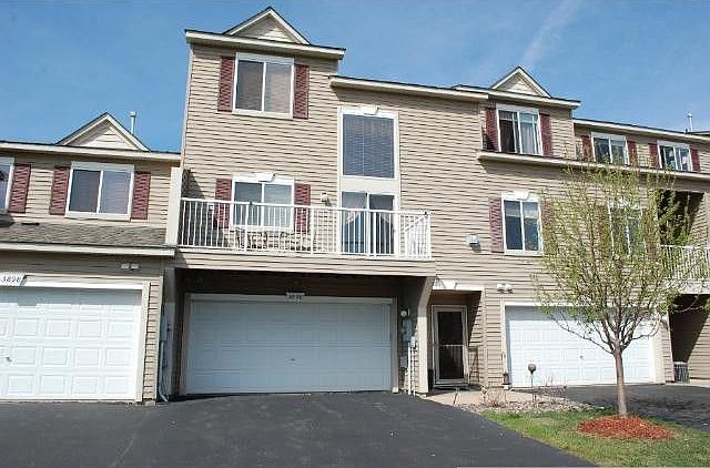1st image of 3896 Abercrombie Ln