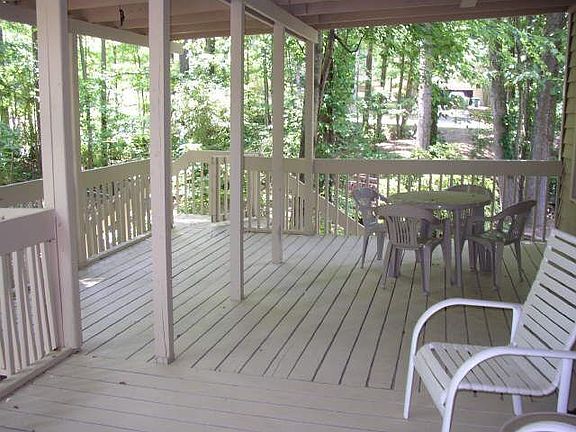 3rd image of 3005 Creek Park Dr