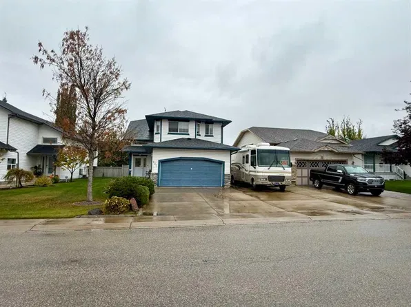 130 N Pinnacle Way, Grande Prairie, AB T8W 2N9