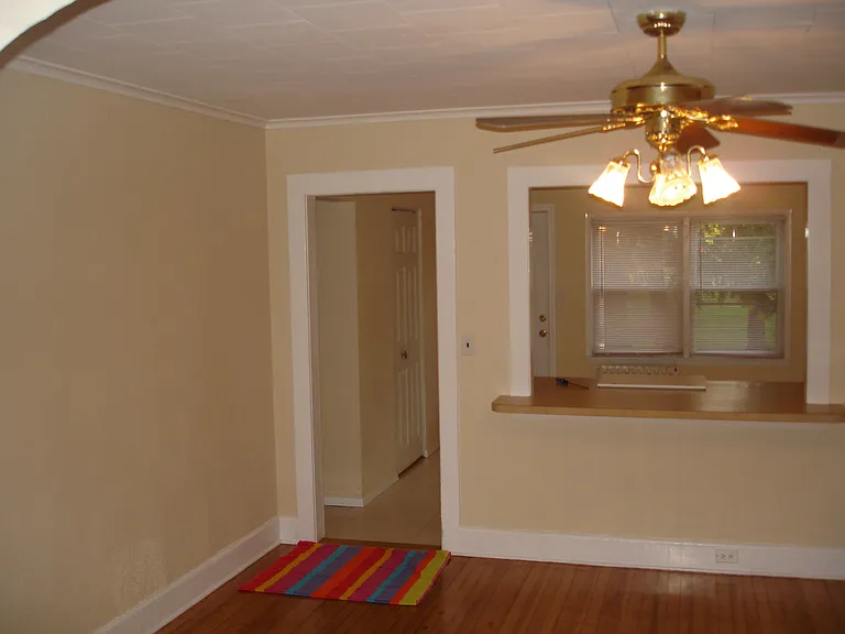 197 Barton Ave — Photo 3