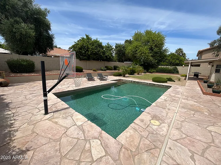 5508 E Kelton Ln — Photo 38