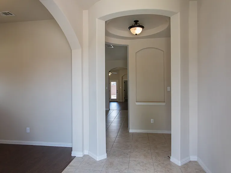 1320 Elkford Ln — Photo 3