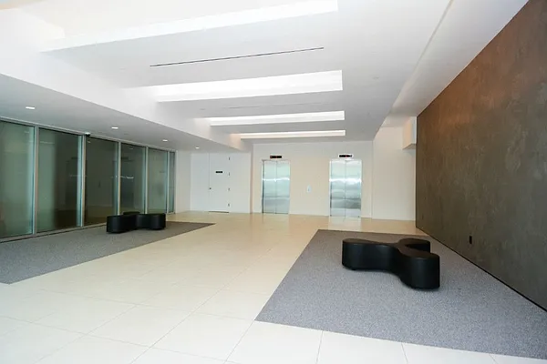 Sold by Brooklyn Bridge | media 9