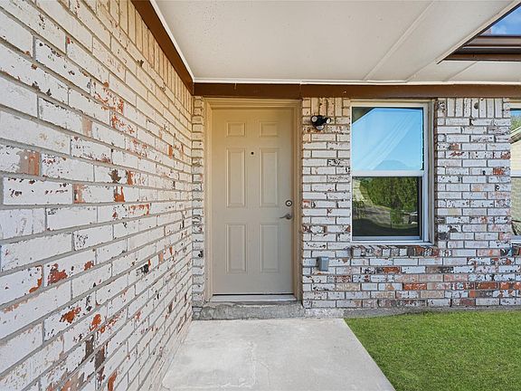 3rd image of 1803 Flamingo Dr