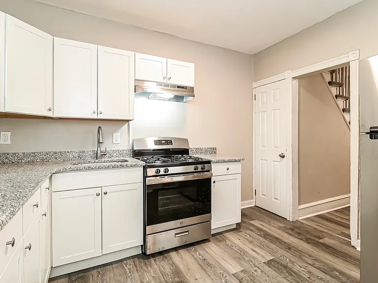 4537 N Gratz St — Photo 11