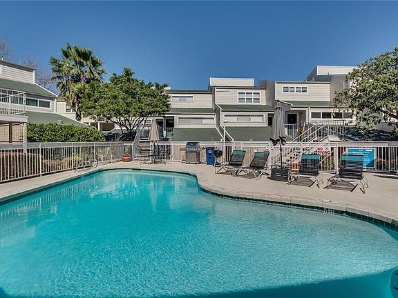 4th image of 1818 S Lakeshore Blvd APT 1