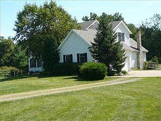 2nd image of 900 Indian Hill Dr