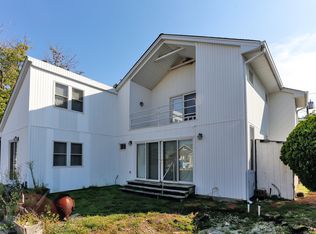 769 S 7th St, Lindenhurst, NY 11757