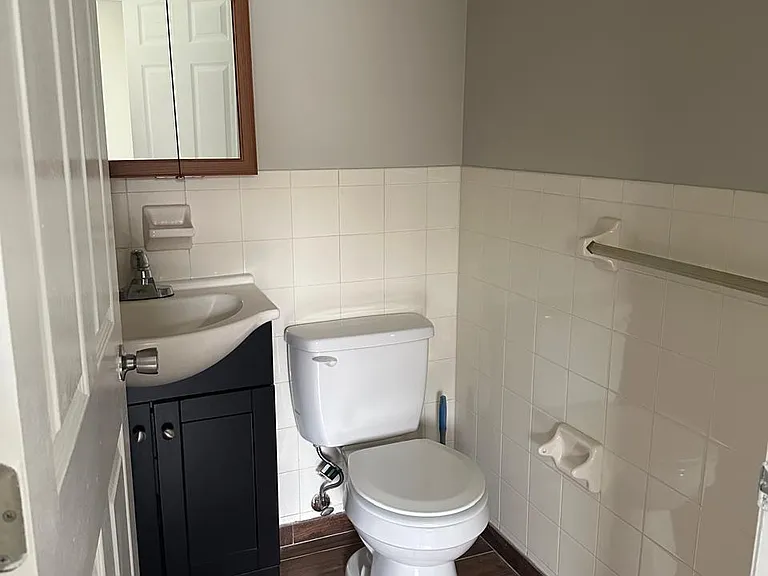 4516 Birchwood Ct — Photo 3