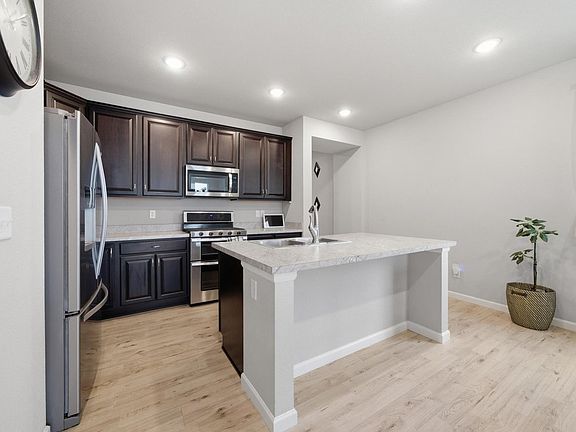 5th image of 2743 Tallgrass Ln