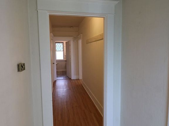 4th image of 2113 Nob Hill Ave N #7703505