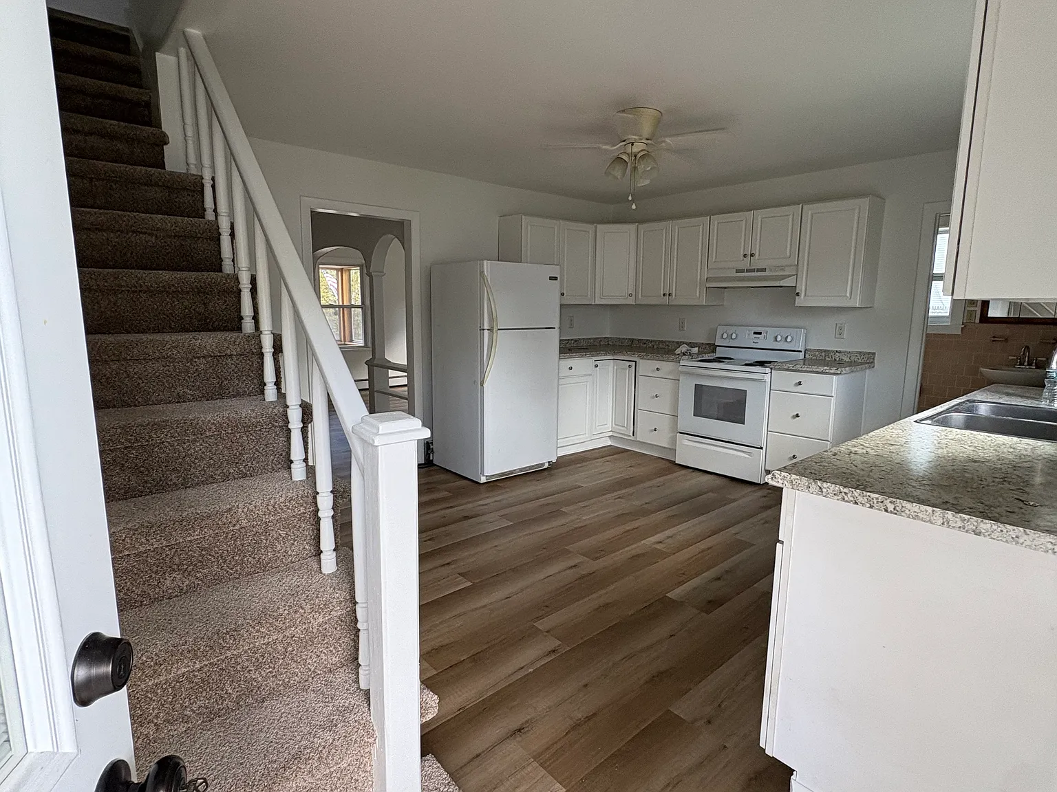 4 bed, $2,100 — Photo 1