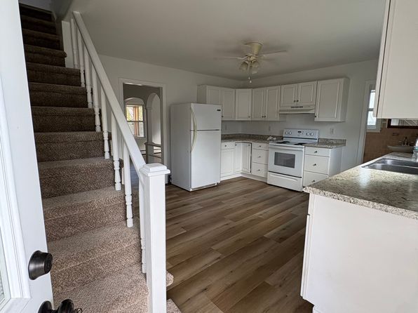 9 Sayles Ave #2