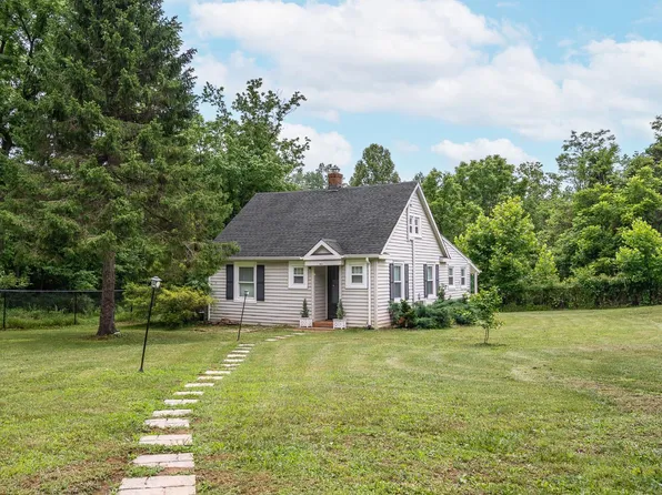 105 Primrose Ln, Lynchburg, VA 24501