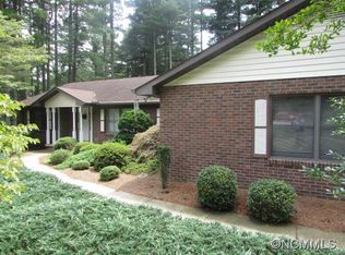 116 Kenwood Dr, Hendersonville, NC 28739