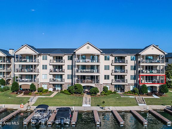 3rd image of 390 Marina Point Rd Unit D201