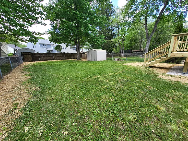 408 Laburnum Rd — Photo 26