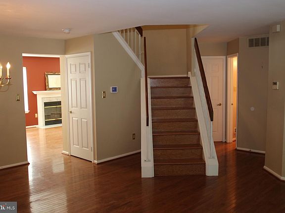 5th image of 16 Langcliffe Ct