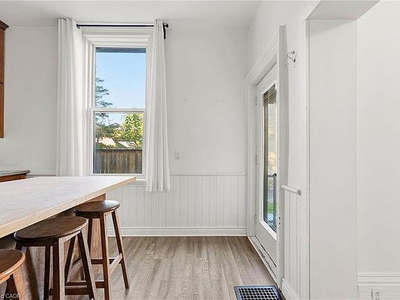 5th image of 45 East Ave