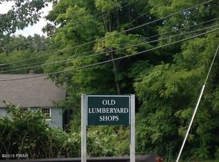 113 7th St UNIT 3, Milford, PA 18337