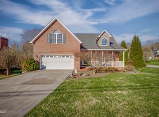 1700 Cooks Valley Rd, Kingsport, TN 37664