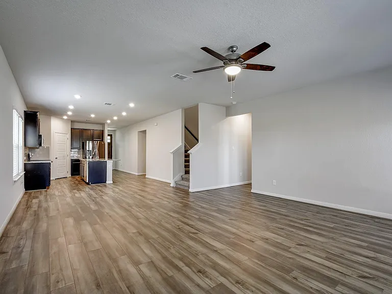 1215 Meyers Mdw — Photo 8