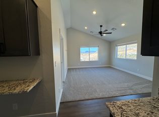 934 W Rock View Dr #2, Hurricane, UT 84737