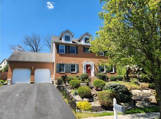 10 Midland Dr, Easton, PA