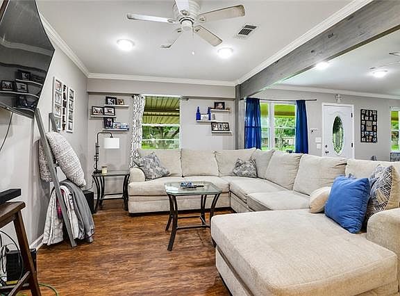 4th image of 30629 Anderson Dr