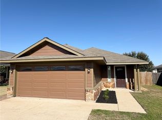 910 Crested Point Dr, College Station, TX 77845