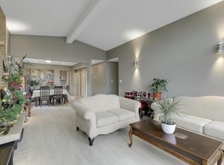 2624 Kitchener St, Vancouver, BC V5K3C8